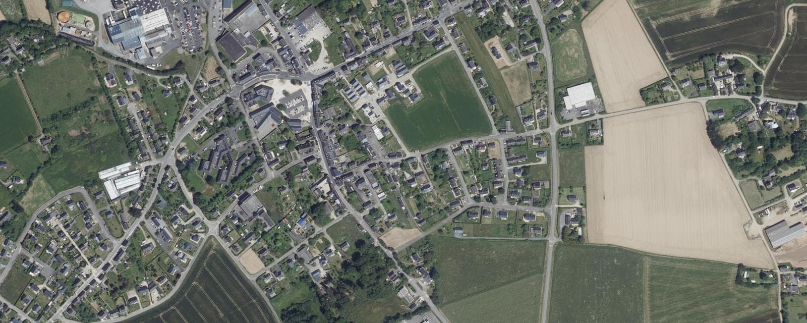 Vue aérienne de Pouldreuzic (Finistère)