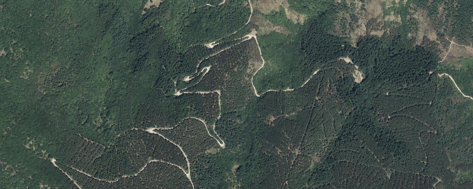 Vue aérienne de Pourcharesses (Lozère)