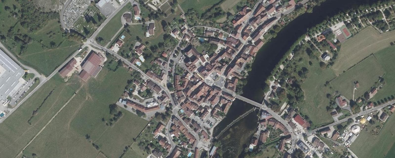 Vue aérienne de Quingey (Doubs)