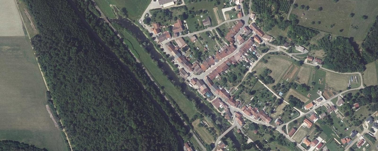 Vue aérienne de Rebeuville (Vosges)