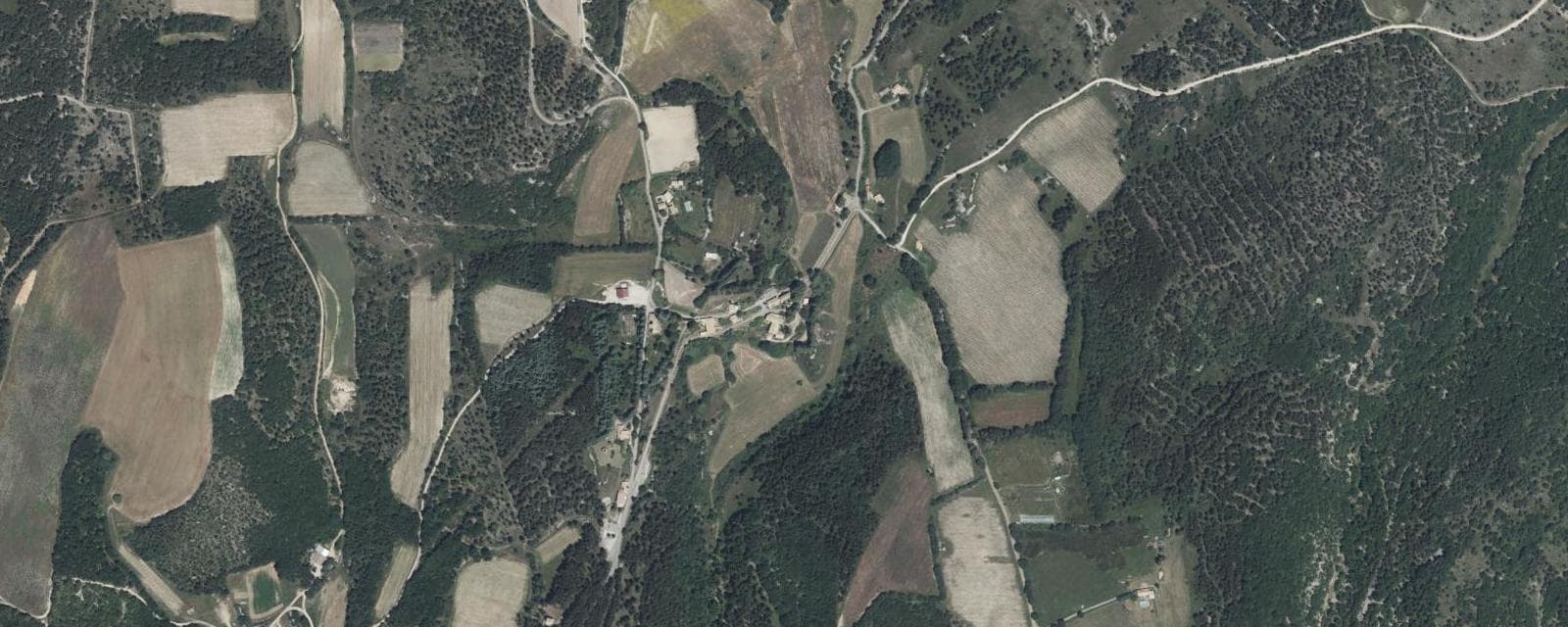 Vue aérienne de Redortiers (Alpes-de-Haute-Provence)