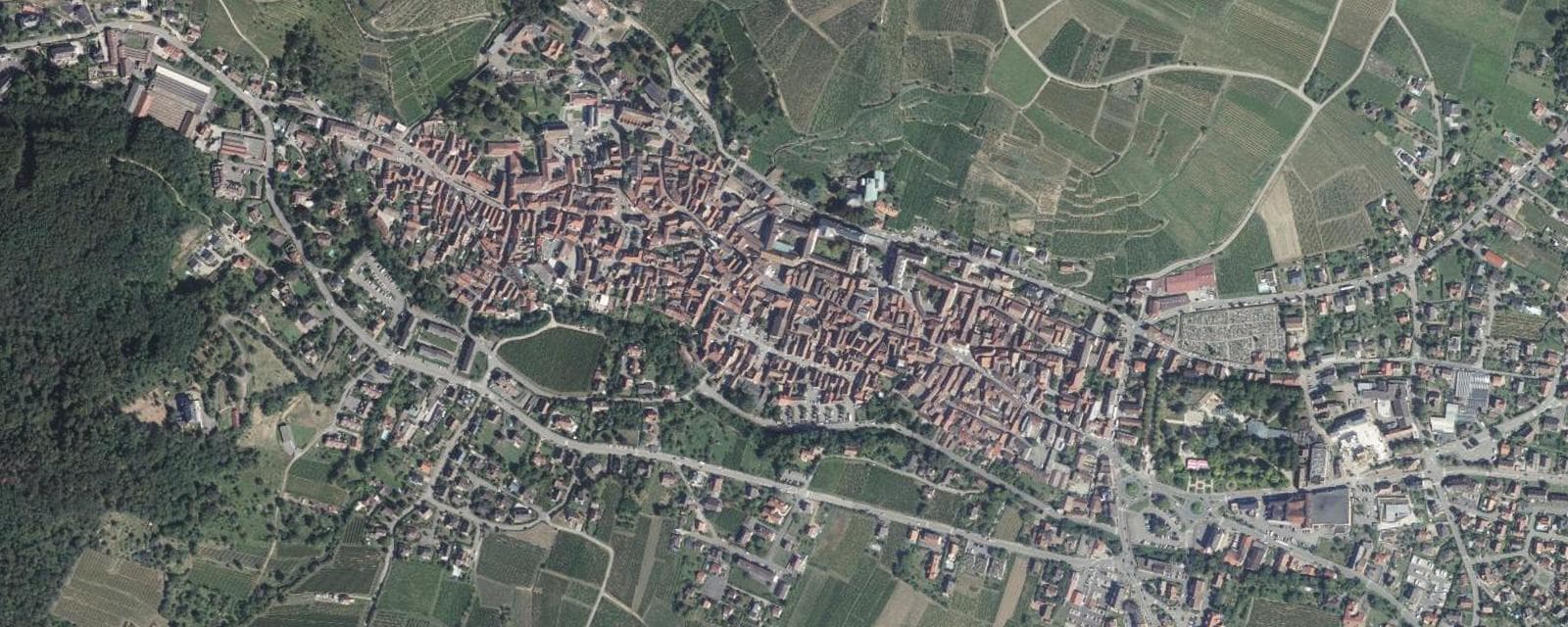 Vue aérienne de Ribeauvillé (Haut-Rhin)