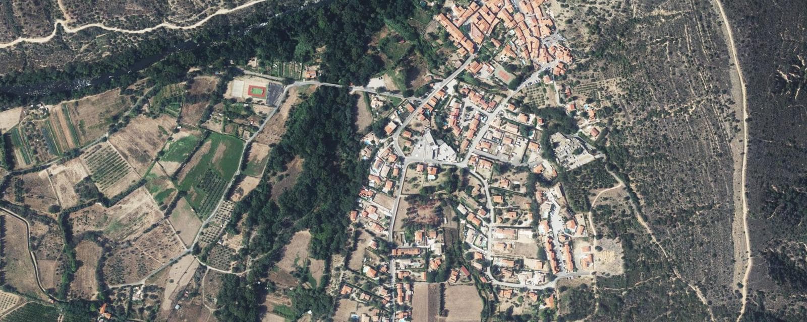 Vue aérienne de Rodès (Pyrénées-Orientales)