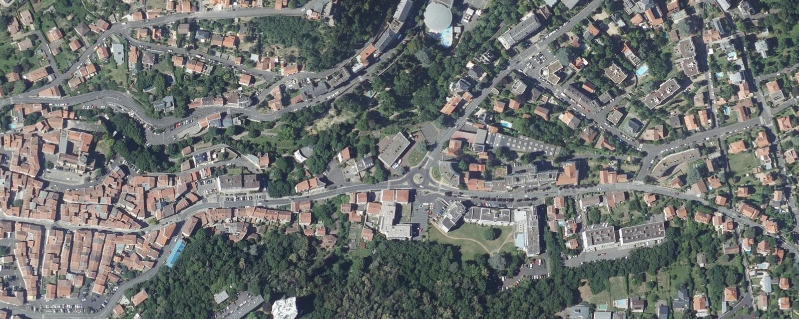 Vue aérienne de Royat (Puy-de-Dôme)