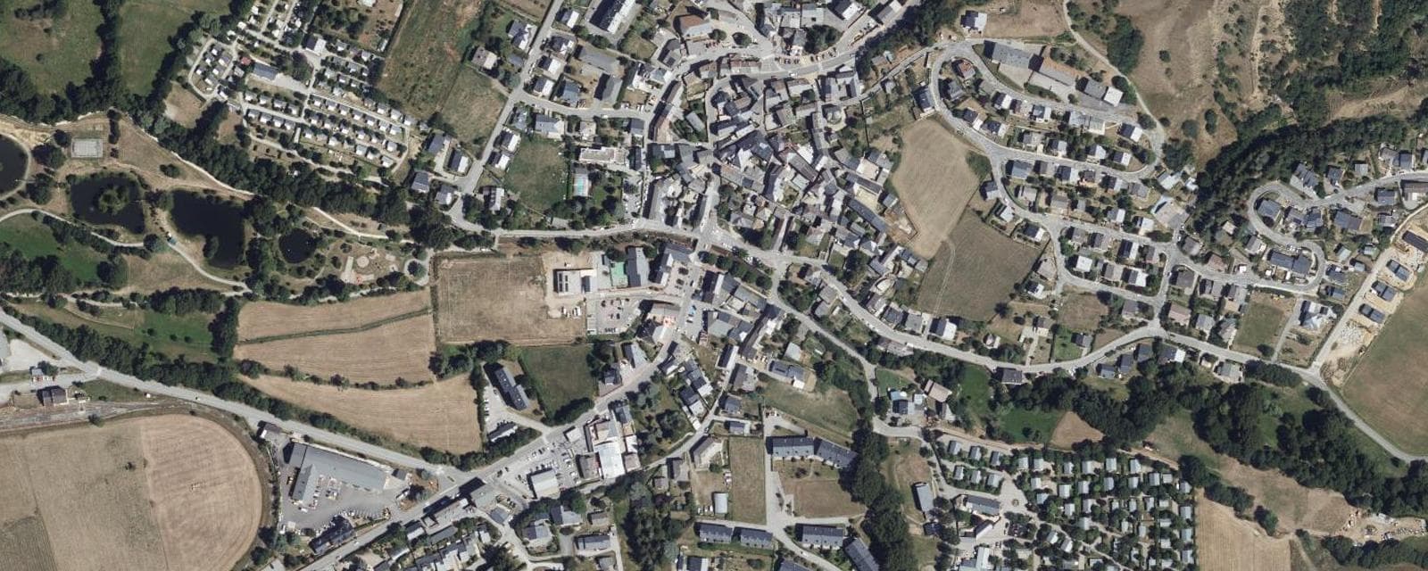 Vue aérienne de Saillagouse (Pyrénées-Orientales)