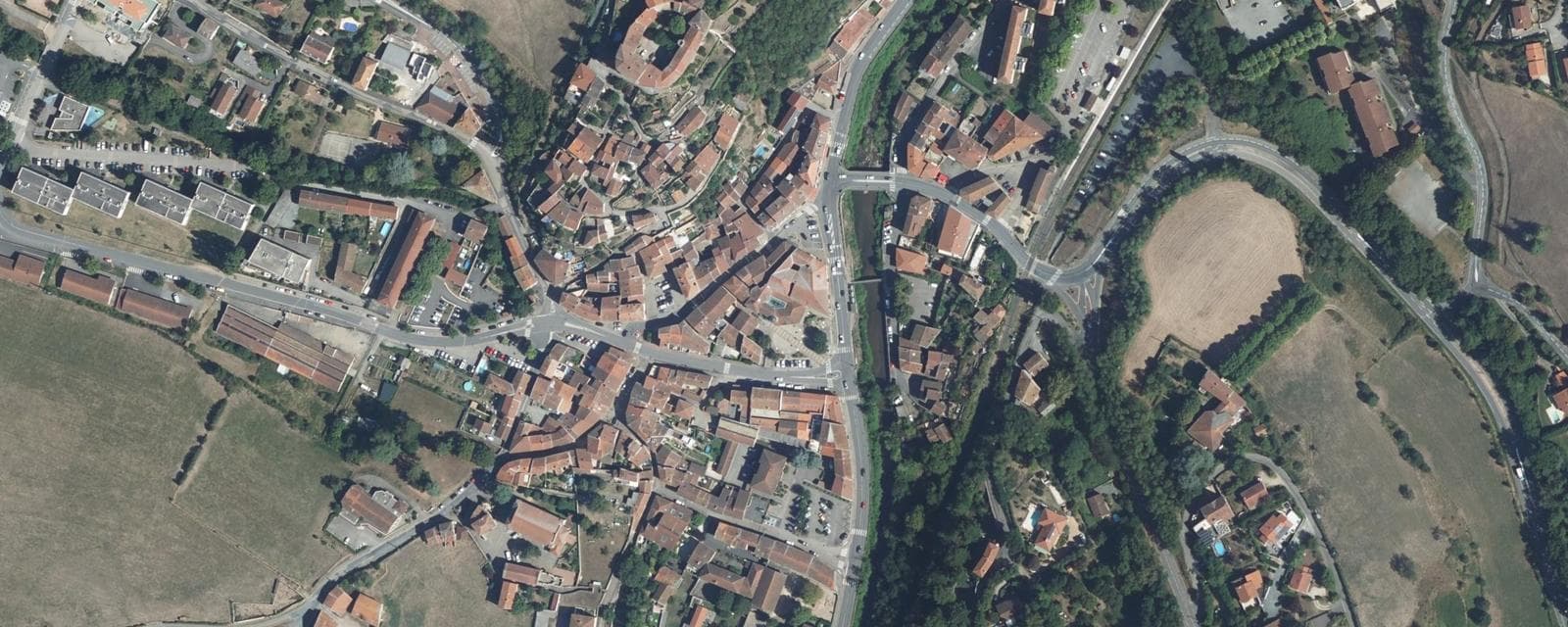 Vue aérienne de Sain-Bel (Rhône)