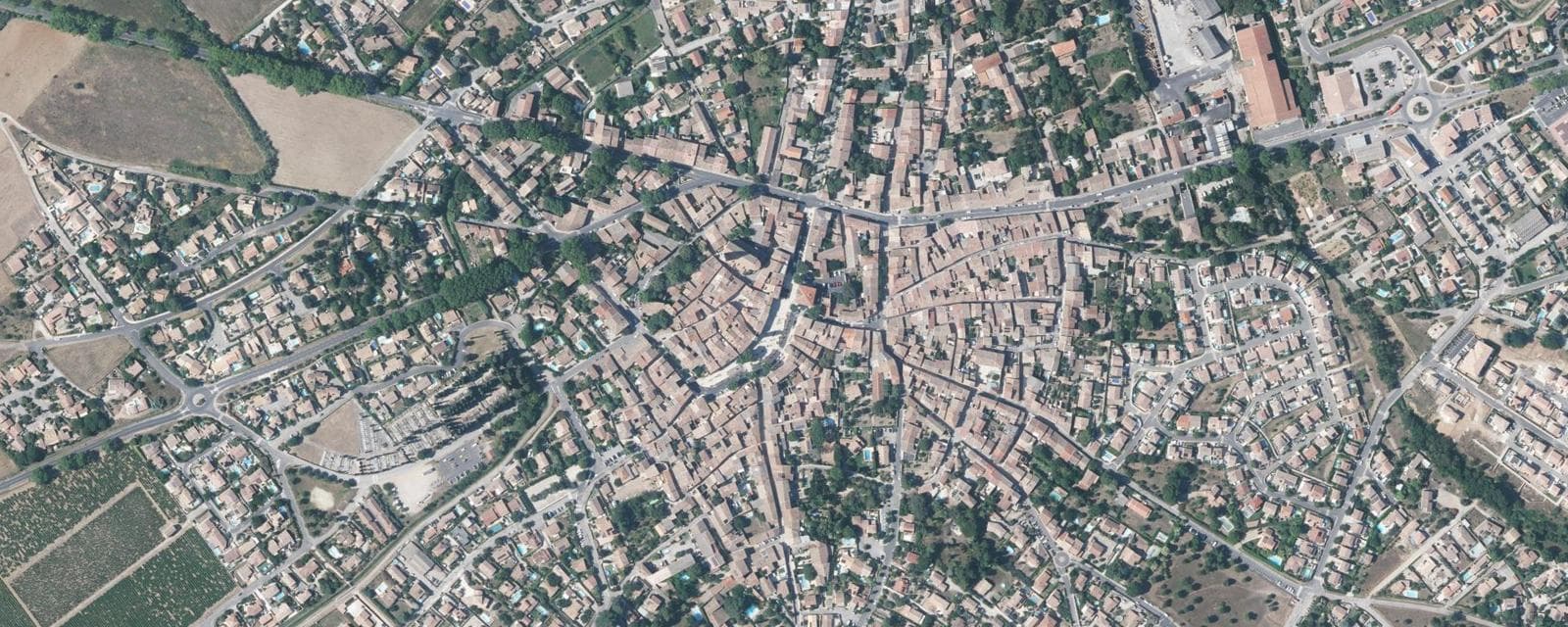 Vue aérienne de Saint-André-de-Sangonis (Hérault)