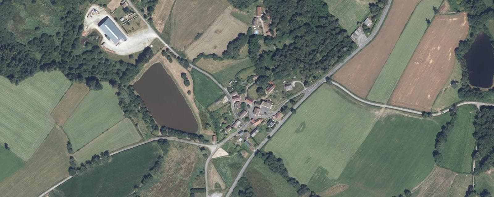 Vue aérienne de Saint-Bard (Creuse)