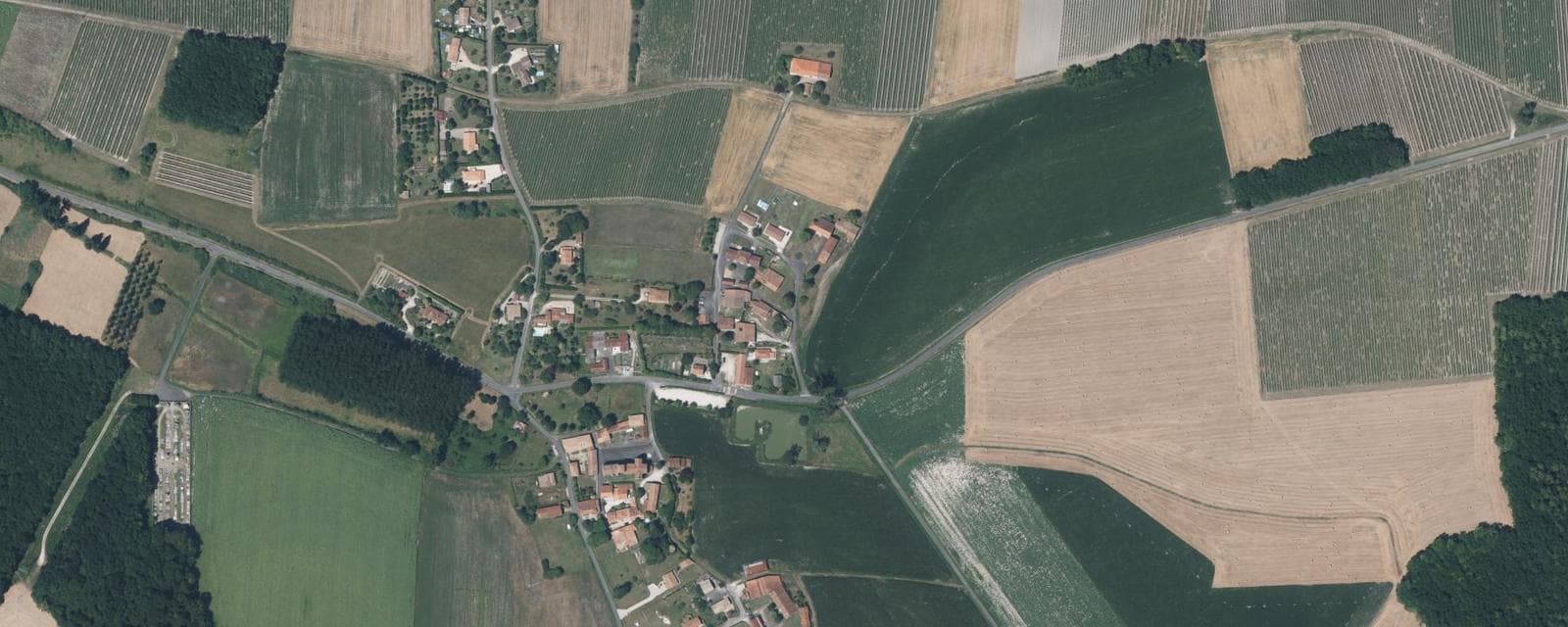 Vue aérienne de Saint-Bonnet (Charente)