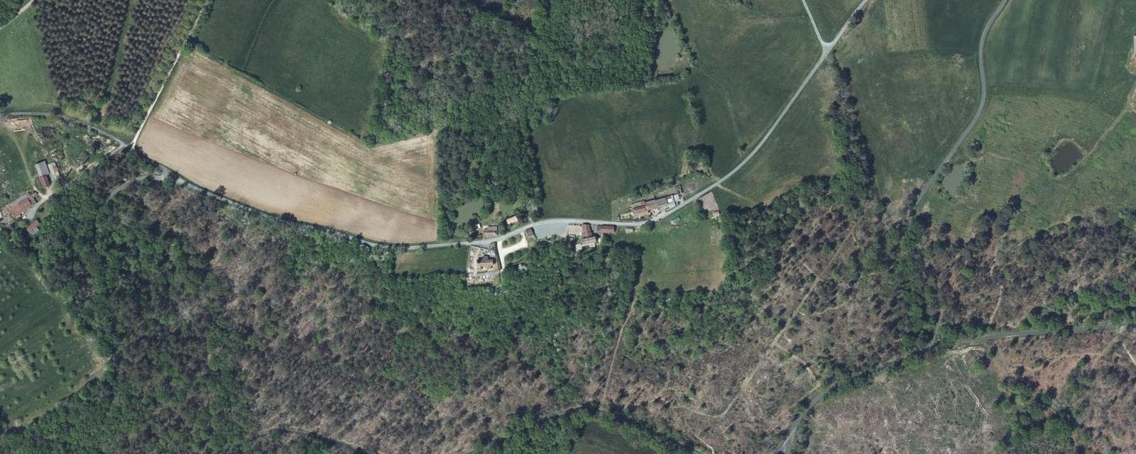 Vue aérienne de Saint-Étienne-de-Puycorbier (Dordogne)