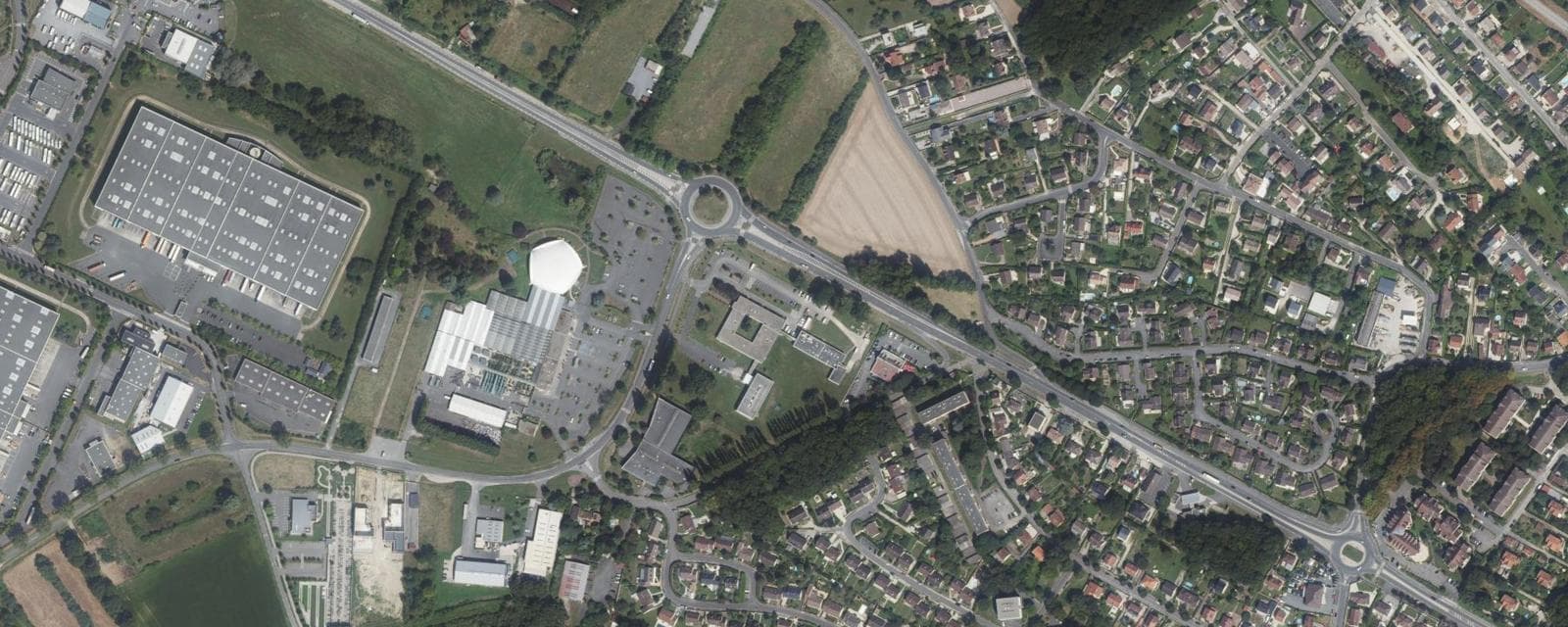 Vue aérienne de Saint-Fargeau-Ponthierry (Seine-et-Marne)