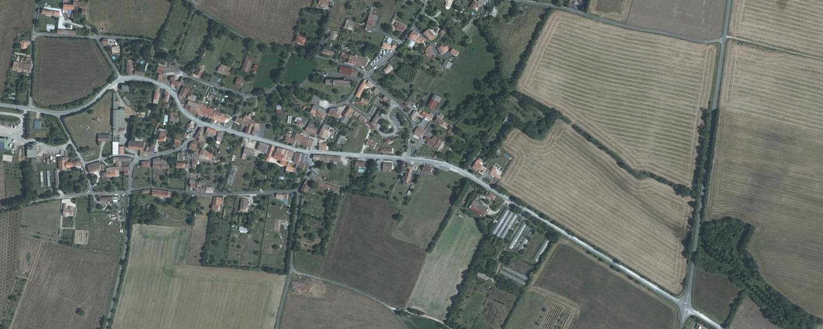 Vue aérienne de Saint-Félix (Charente-Maritime)