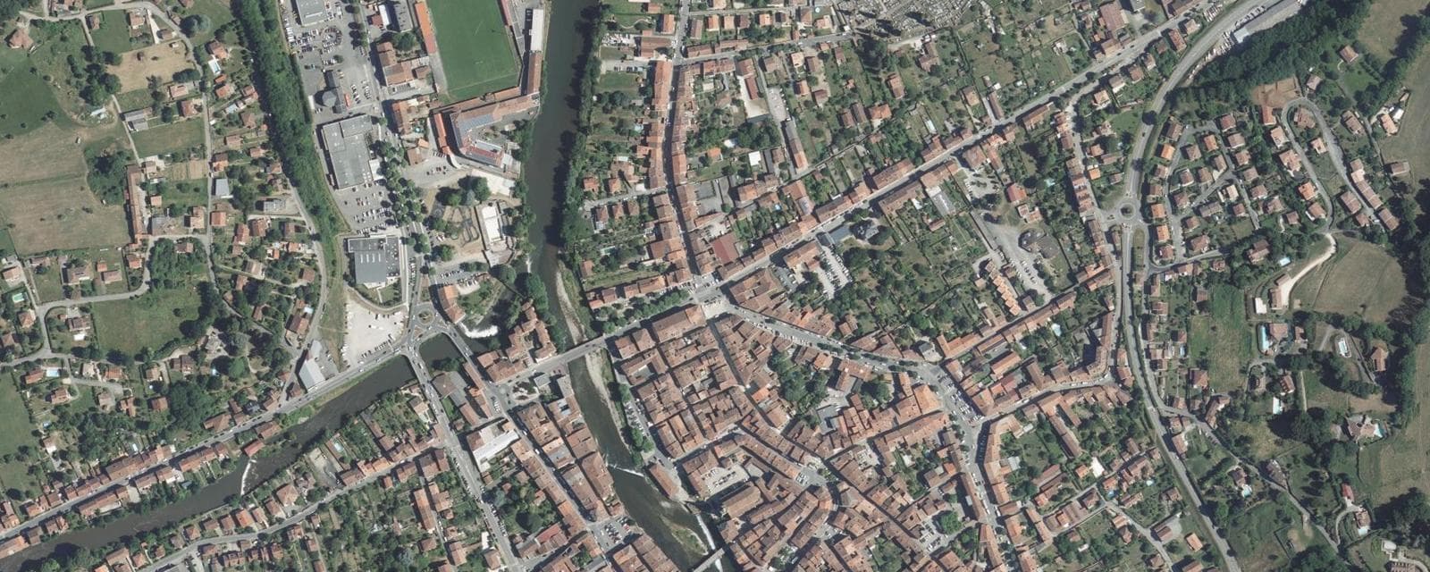 Vue aérienne de Saint-Girons (Ariège)