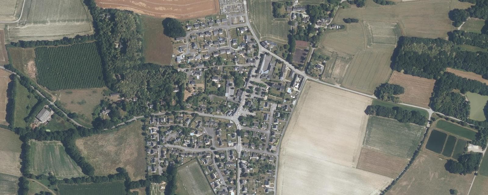 Vue aérienne de Saint-Hélen (Côtes-d'Armor)