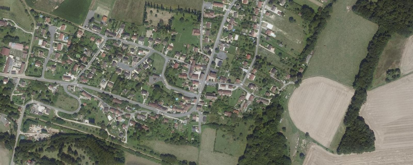 Vue aérienne de Saint-Martin-des-Champs (Seine-et-Marne)
