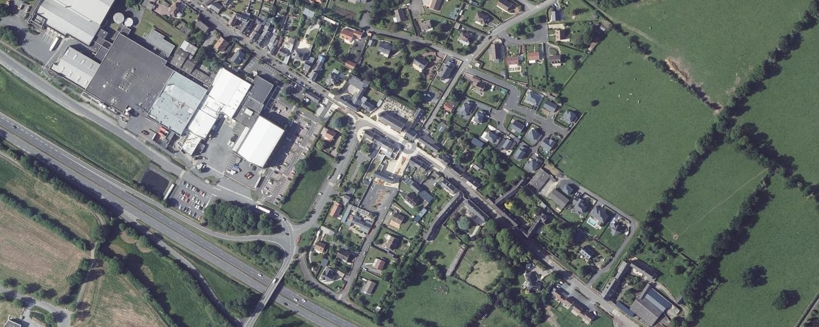 Vue aérienne de Saint-Martin-des-Entrées (Calvados)