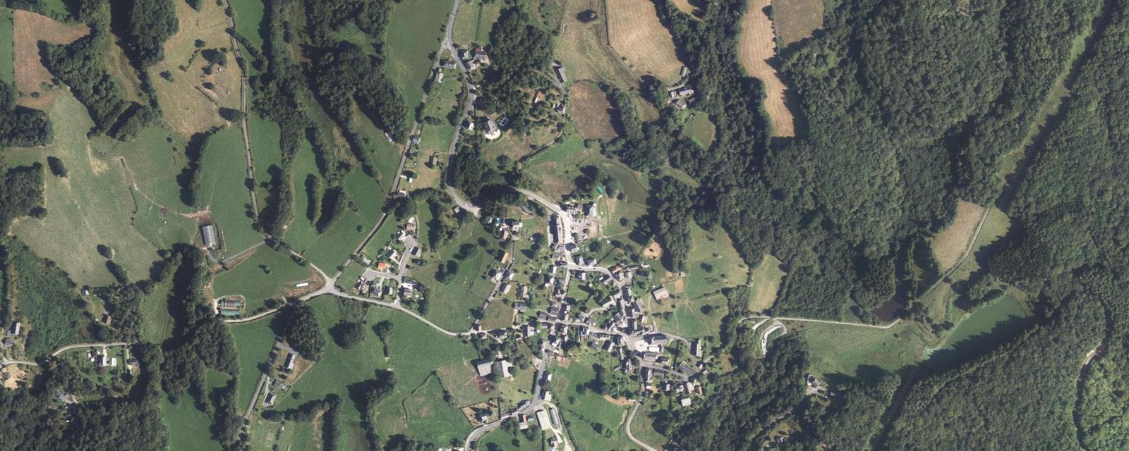 Vue aérienne de Saint-Martin-la-Méanne (Corrèze)