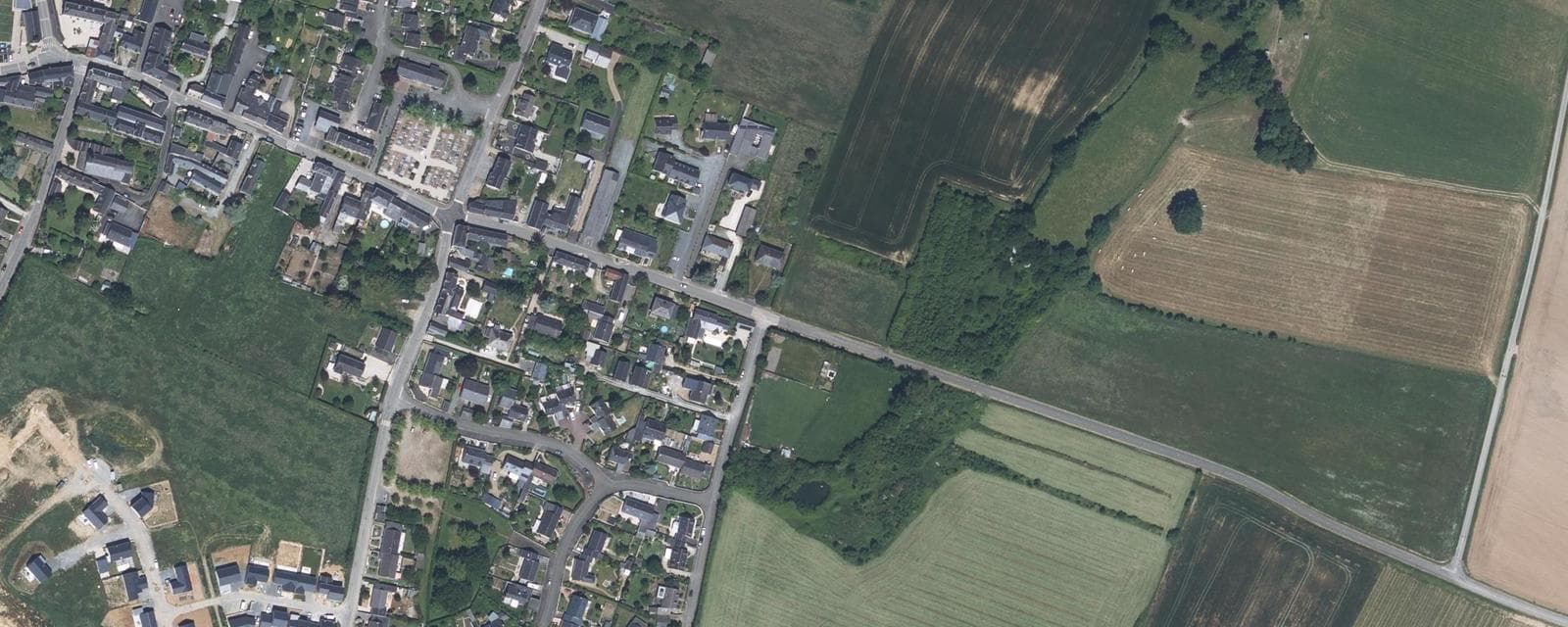 Vue aérienne de Saint-Melaine-sur-Aubance (Maine-et-Loire)