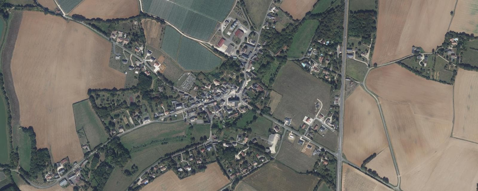 Vue aérienne de Saint-Palais (Cher)