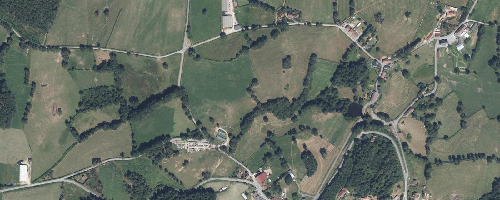 Vue aérienne de Saint-Pardoux-d'Arnet (Creuse)