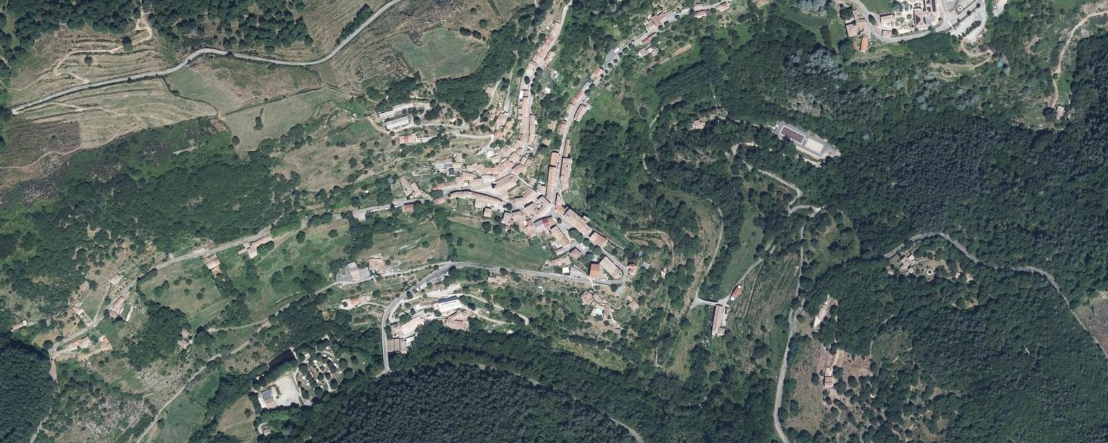 Vue aérienne de Saint-Pierreville (Ardèche)