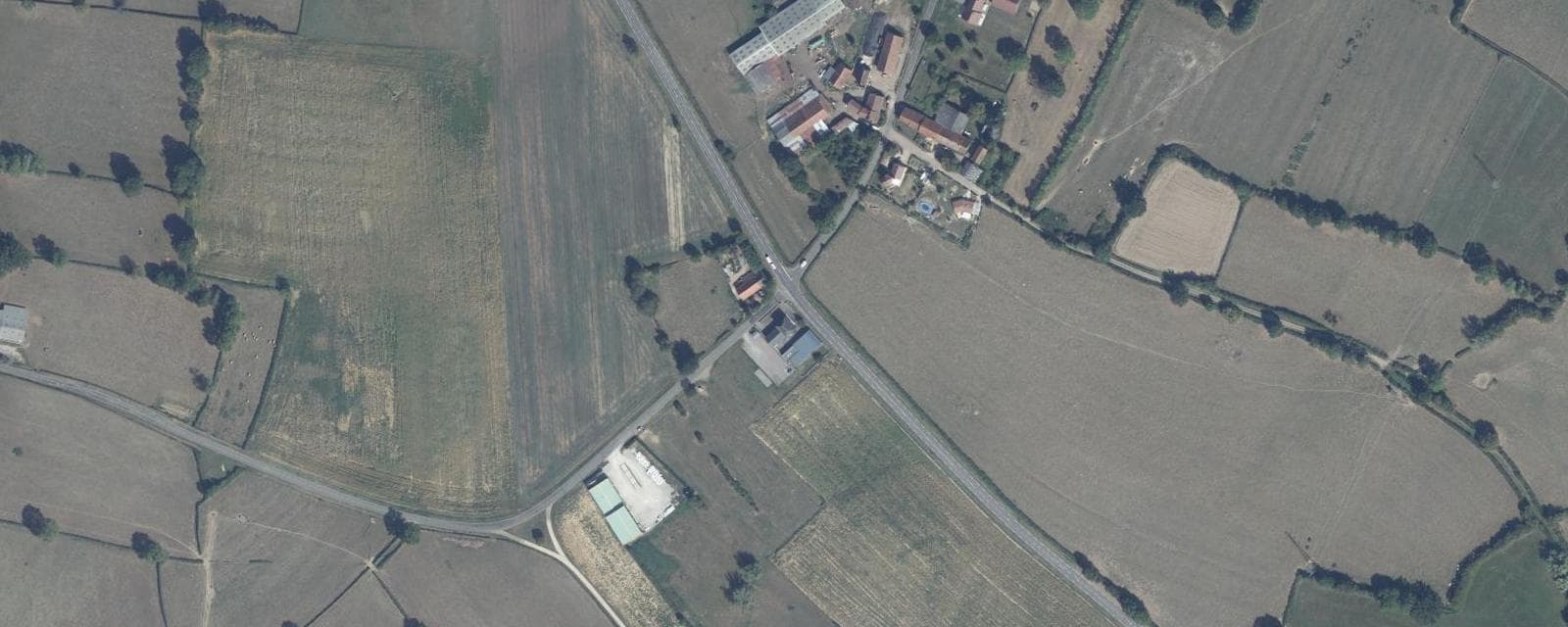Vue aérienne de Saint-Prix-lès-Arnay (Côte-d'Or)
