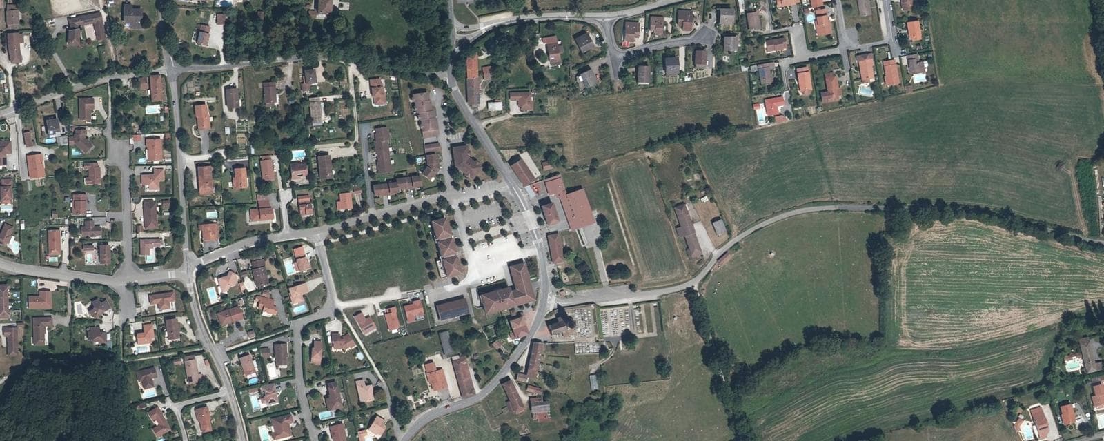 Vue aérienne de Saint-Rémy (Ain)