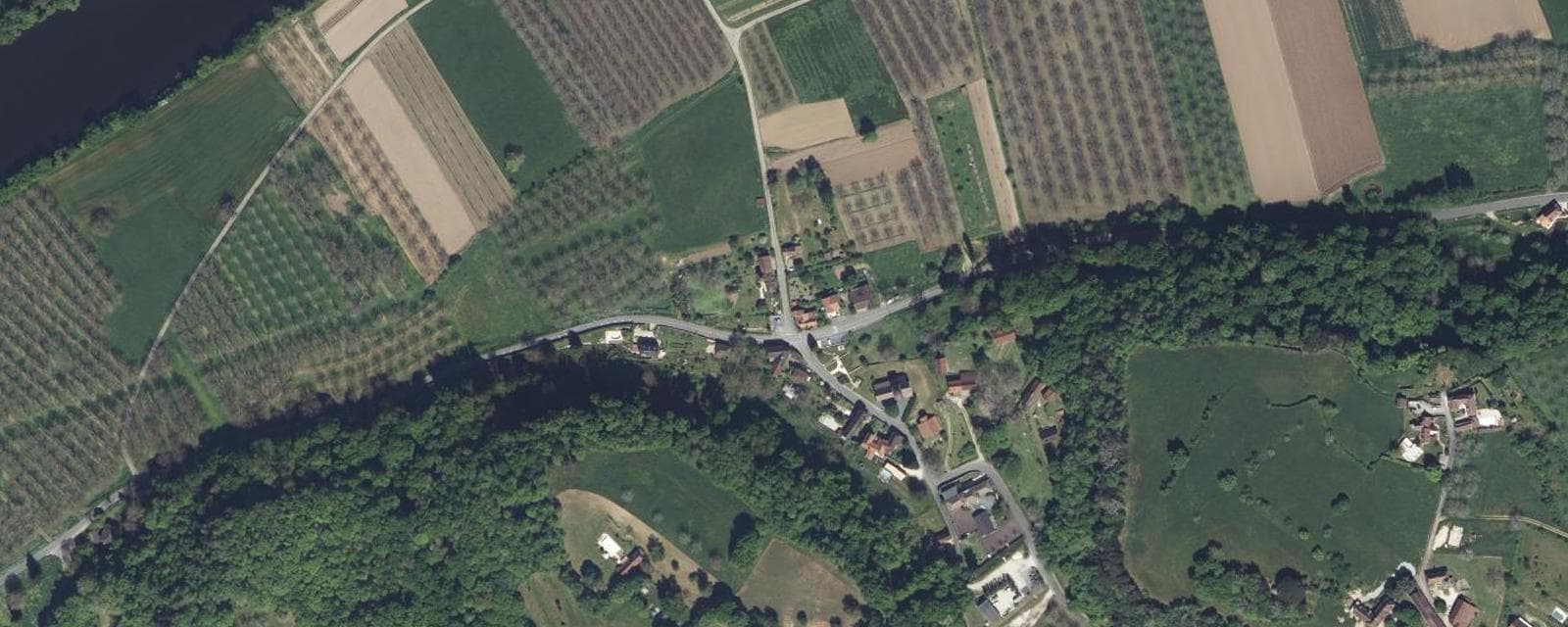 Vue aérienne de Sainte-Mondane (Dordogne)