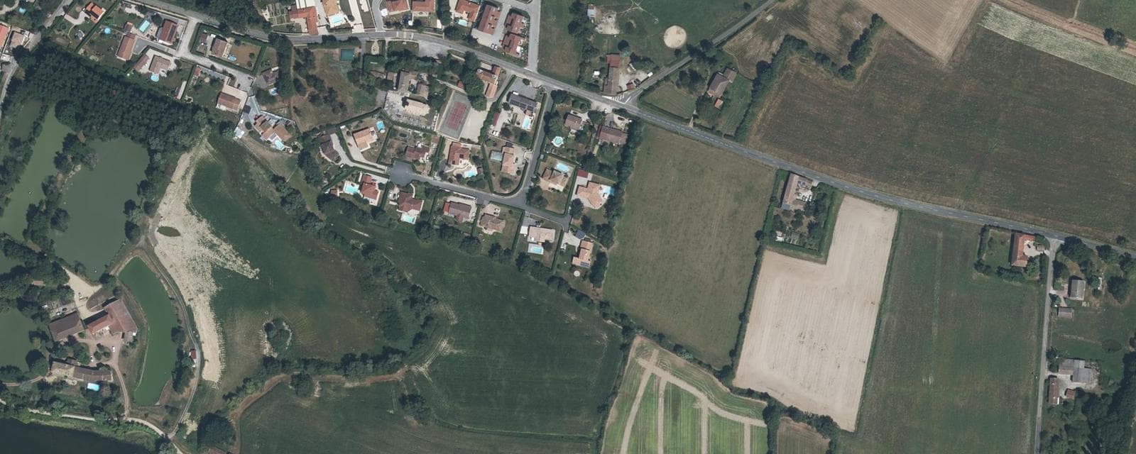Vue aérienne de Sainte-Olive (Ain)