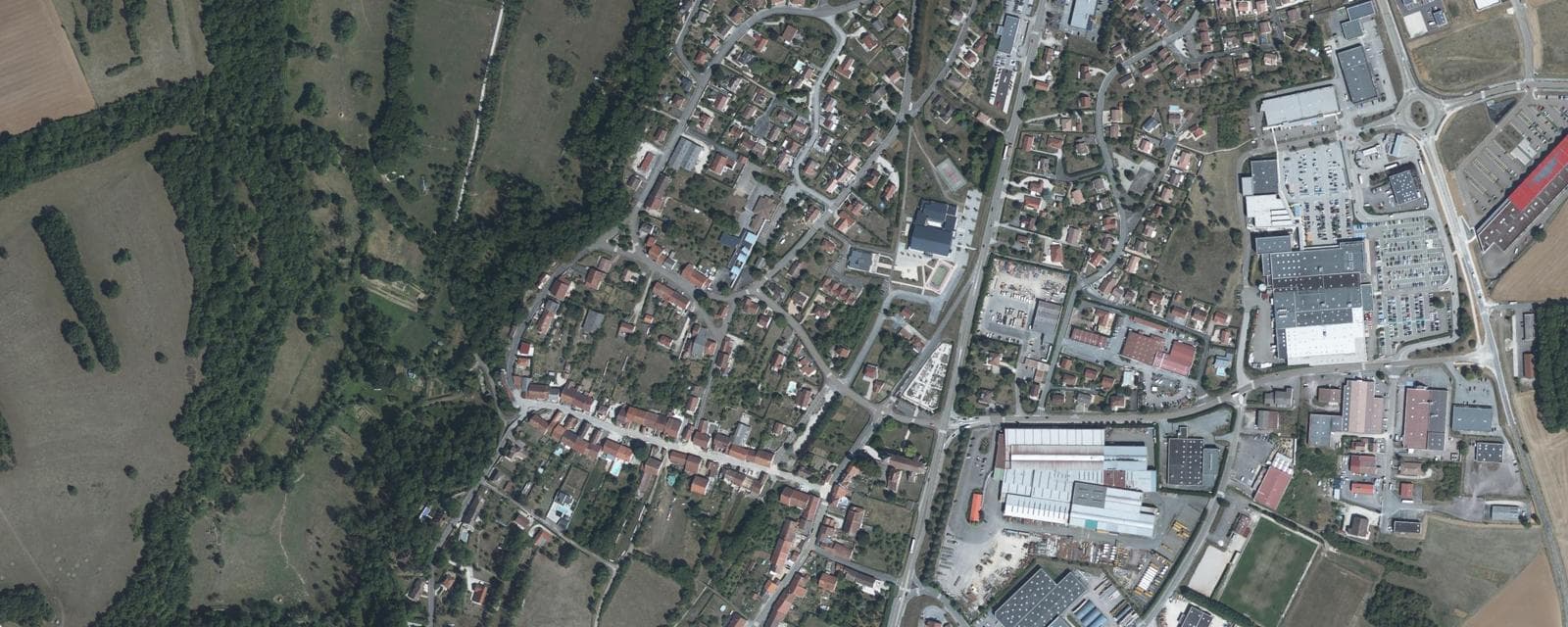 Vue aérienne de Saints-Geosmes (Haute-Marne)