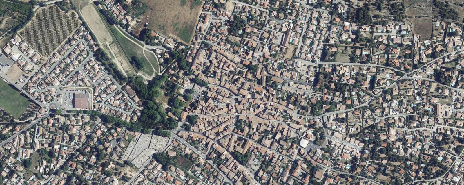 Vue aérienne de Salles-d'Aude (Aude)