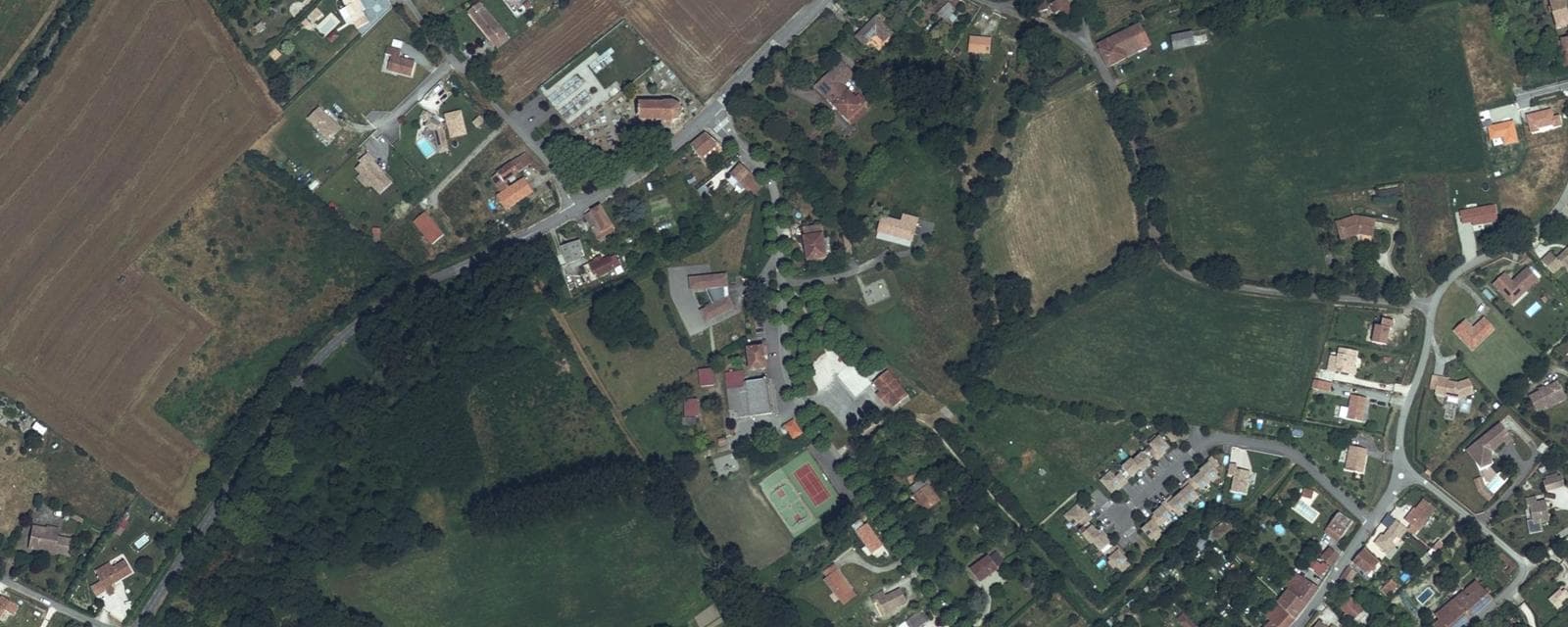 Vue aérienne de Salles-sur-Garonne (Haute-Garonne)