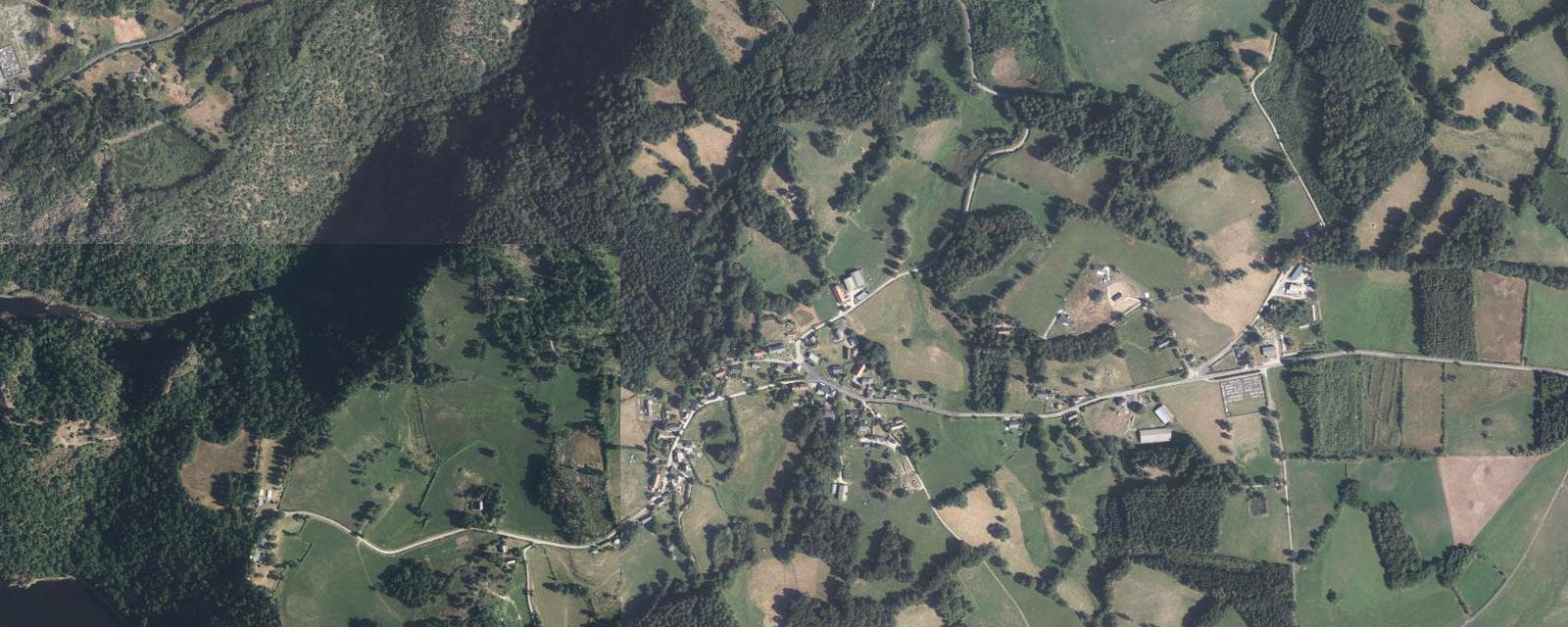Vue aérienne de Sarroux - Saint Julien (Corrèze)