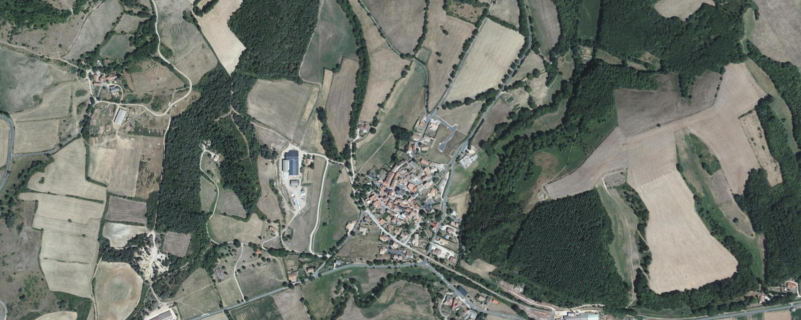 Vue aérienne de Sauclières (Aveyron)