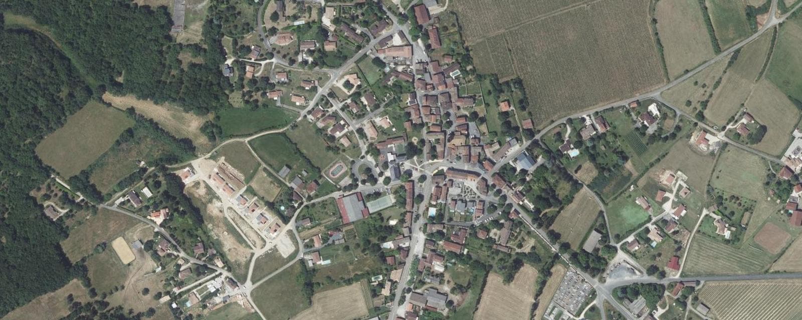 Vue aérienne de Sauzet (Lot)