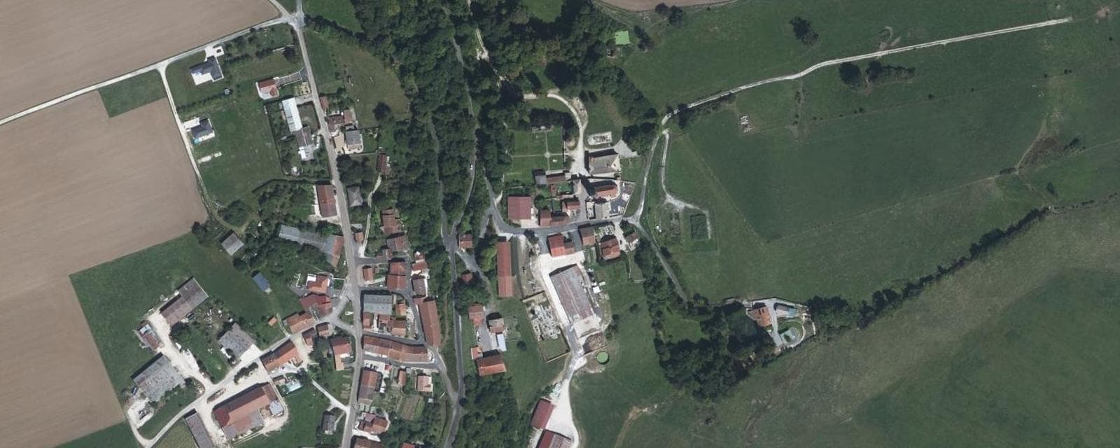 Vue aérienne de Signéville (Haute-Marne)