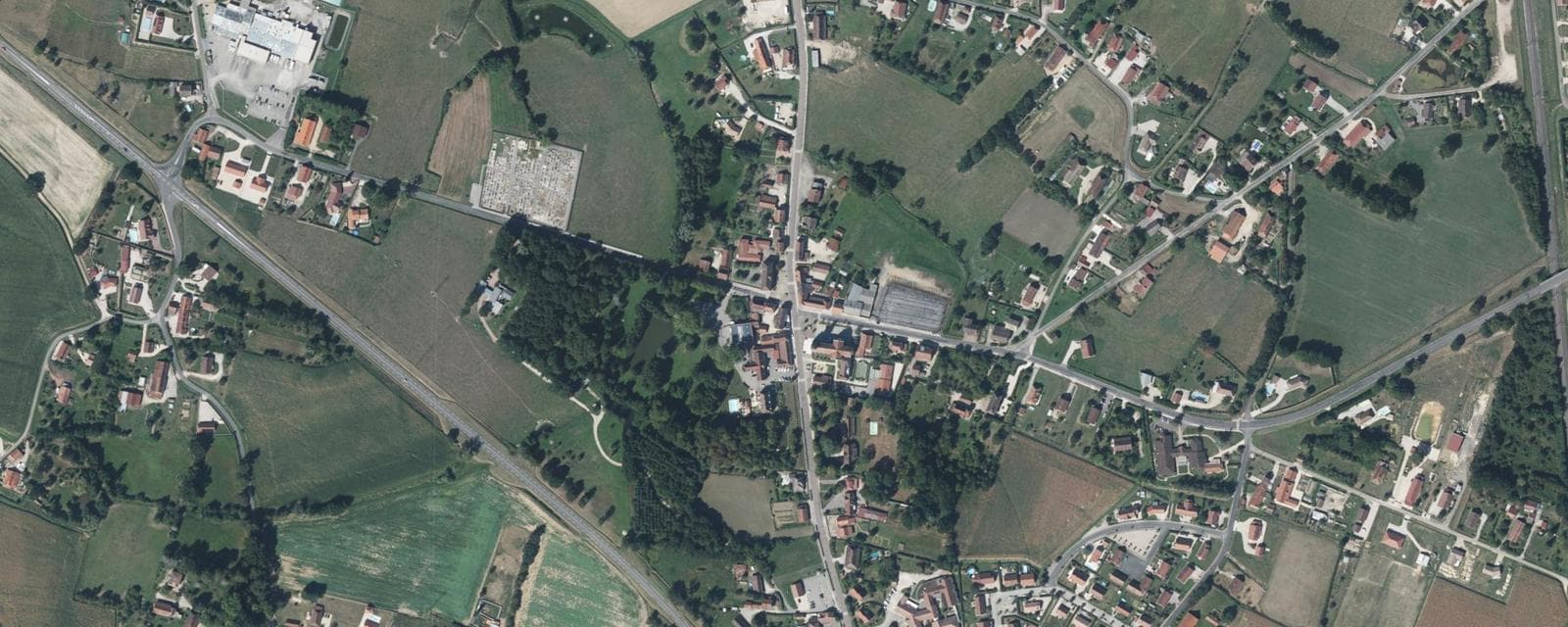 Vue aérienne de Simard (Saône-et-Loire)