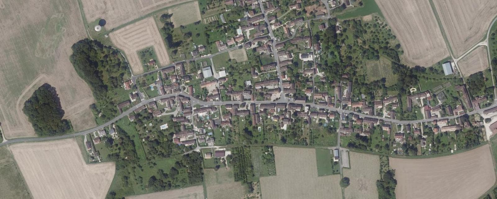 Vue aérienne de Sognolles-en-Montois (Seine-et-Marne)
