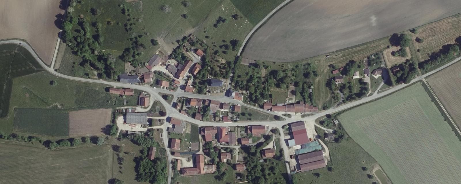 Vue aérienne de Sommerance (Ardennes)
