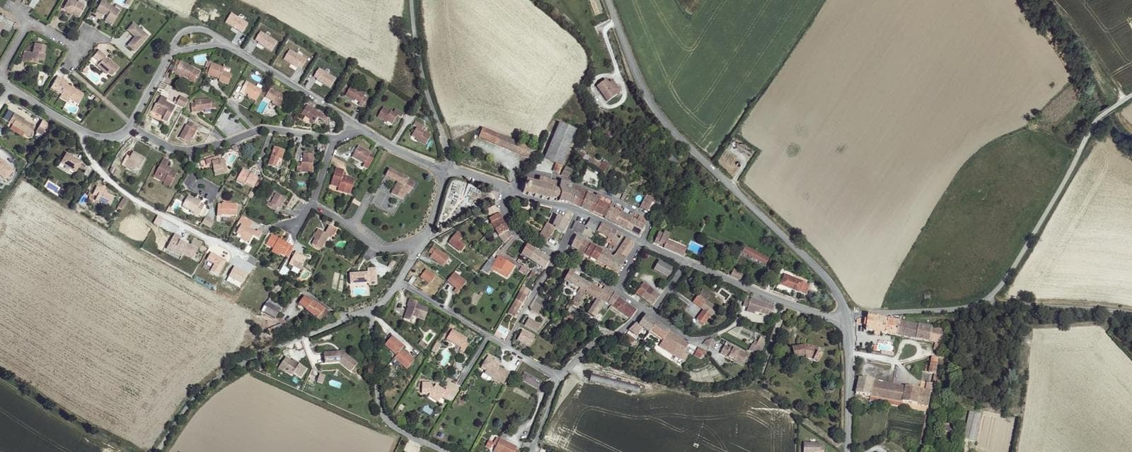 Vue aérienne de Souilhanels (Aude)
