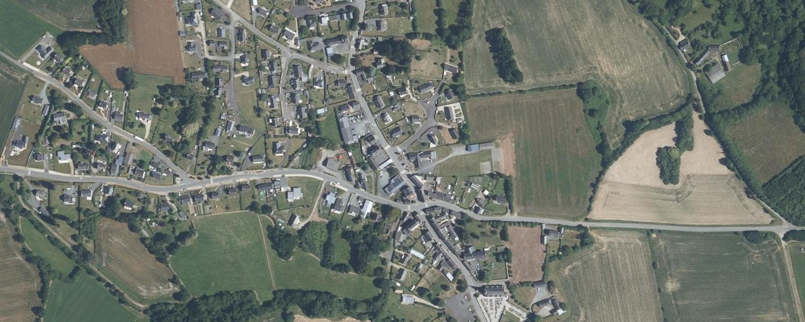 Vue aérienne de Squiffiec (Côtes-d'Armor)
