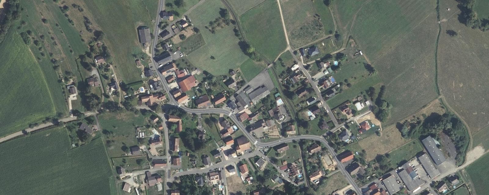 Vue aérienne de Strueth (Haut-Rhin)