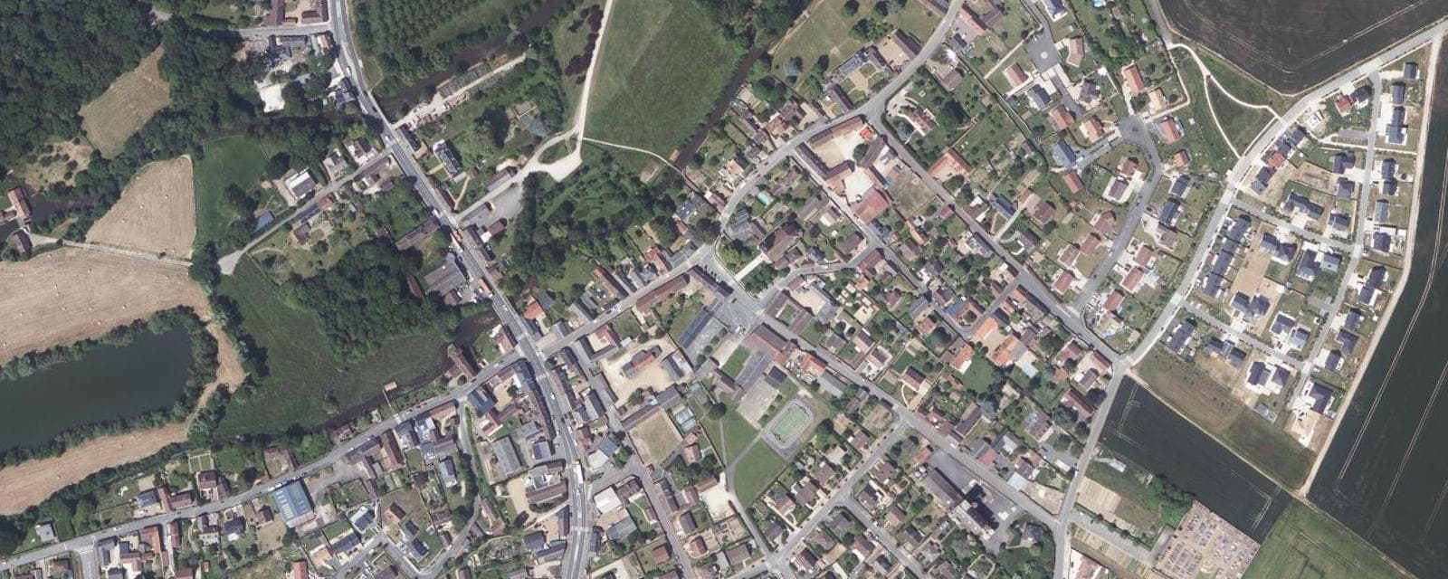 Vue aérienne de Thivars (Eure-et-Loir)