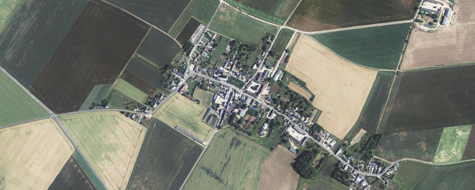Vue aérienne de Thiville (Eure-et-Loir)