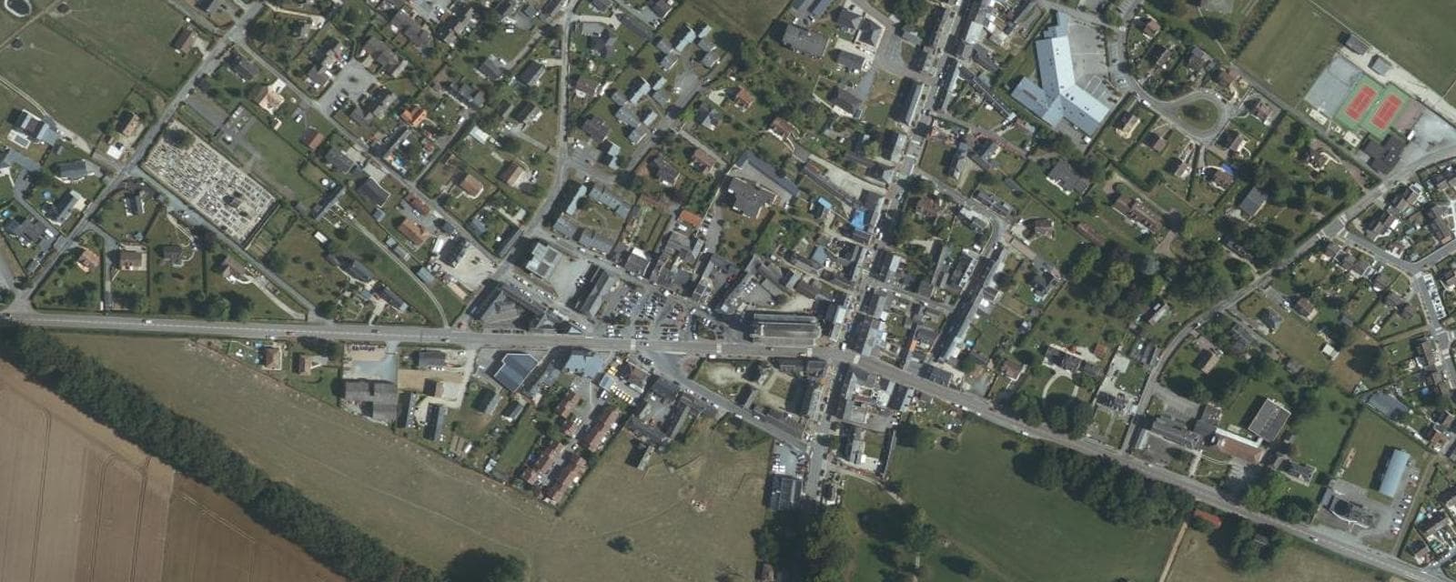 Vue aérienne de Tôtes (Seine-Maritime)
