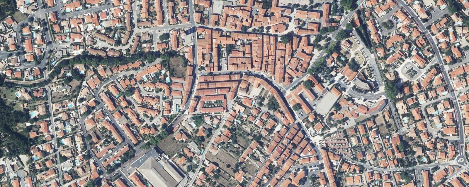 Vue aérienne de Toulouges (Pyrénées-Orientales)
