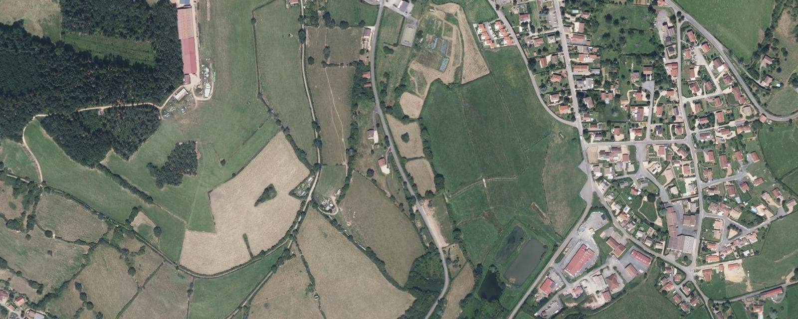 Vue aérienne de Tramayes (Saône-et-Loire)