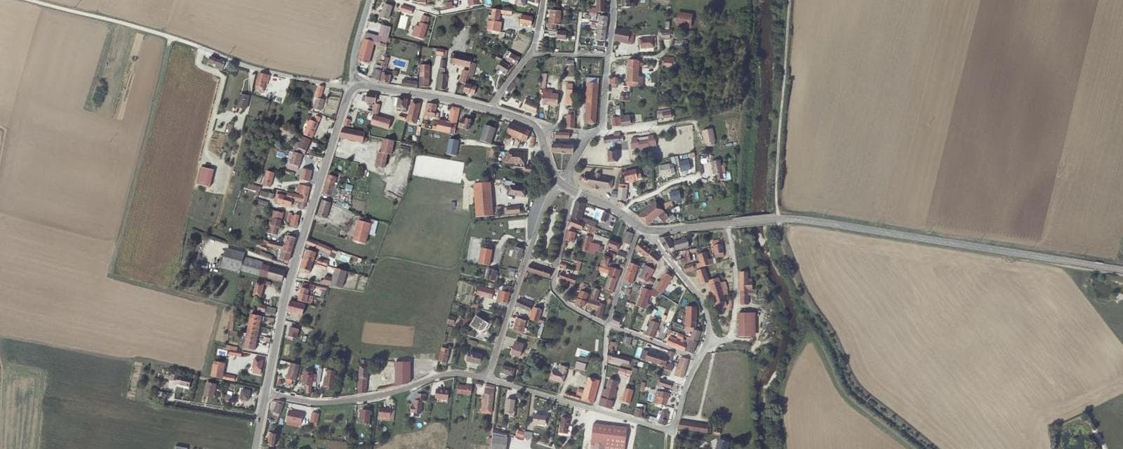 Vue aérienne de Trouhans (Côte-d'Or)