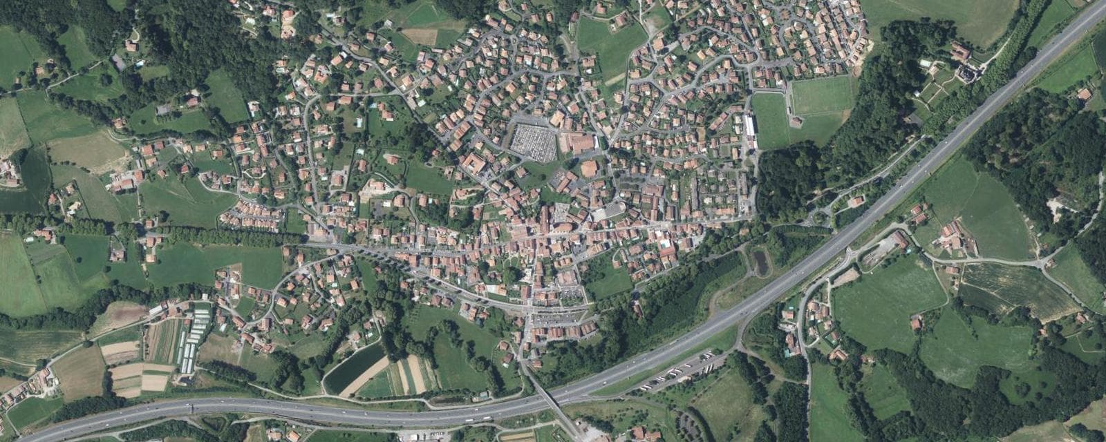 Vue aérienne de Urrugne (Pyrénées-Atlantiques)