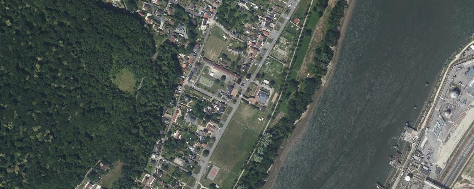 Vue aérienne de Val-de-la-Haye (Seine-Maritime)